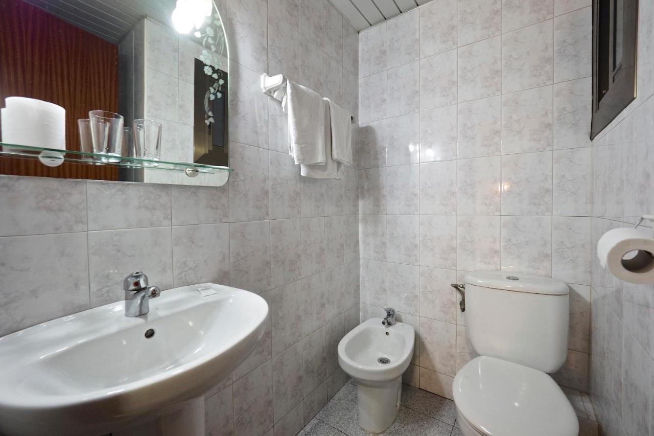 Hostal Ballestero Барселона Екстериор снимка